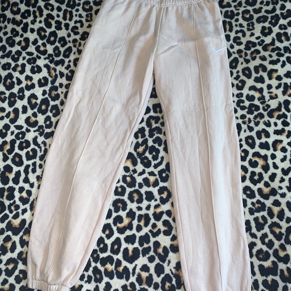Nike trend oversized sweatpants - Picture 2 of 4